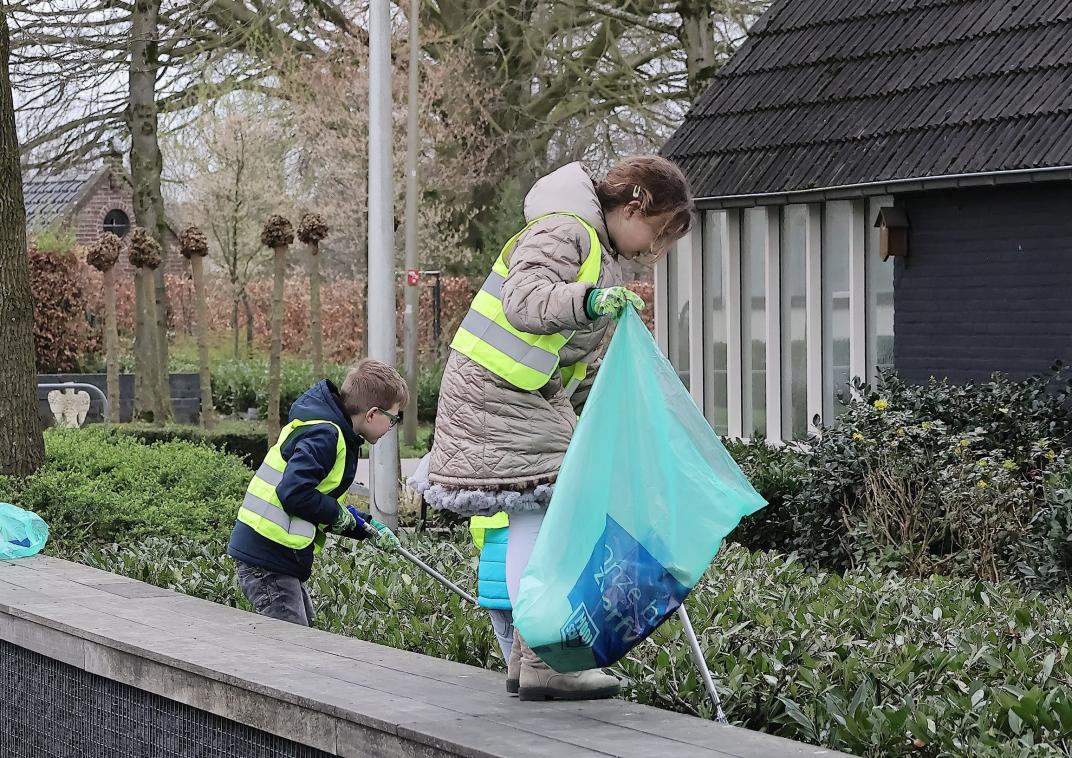 Opschoonactie basisschool De Wiekslag