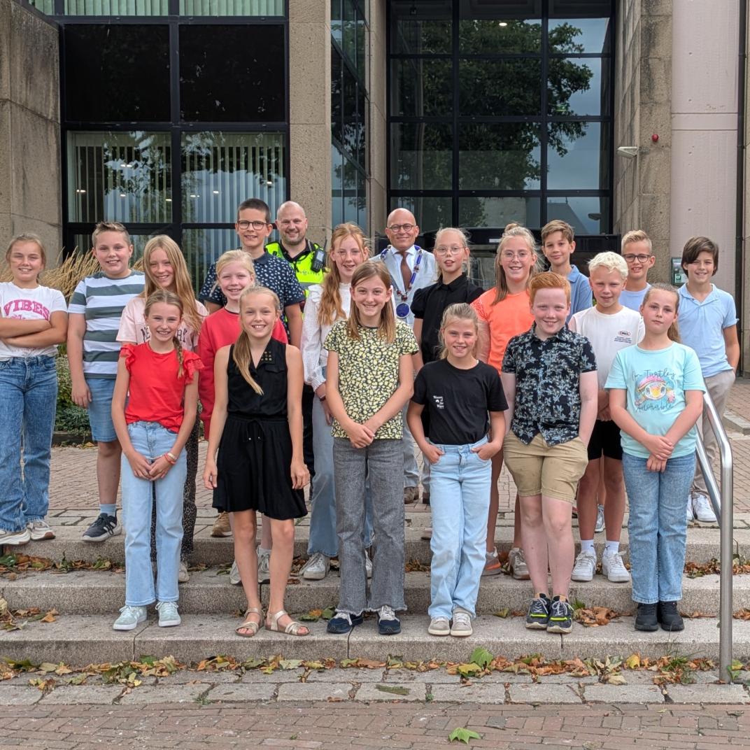 Groepsfoto van de kinderraad schooljaar 2025/2026